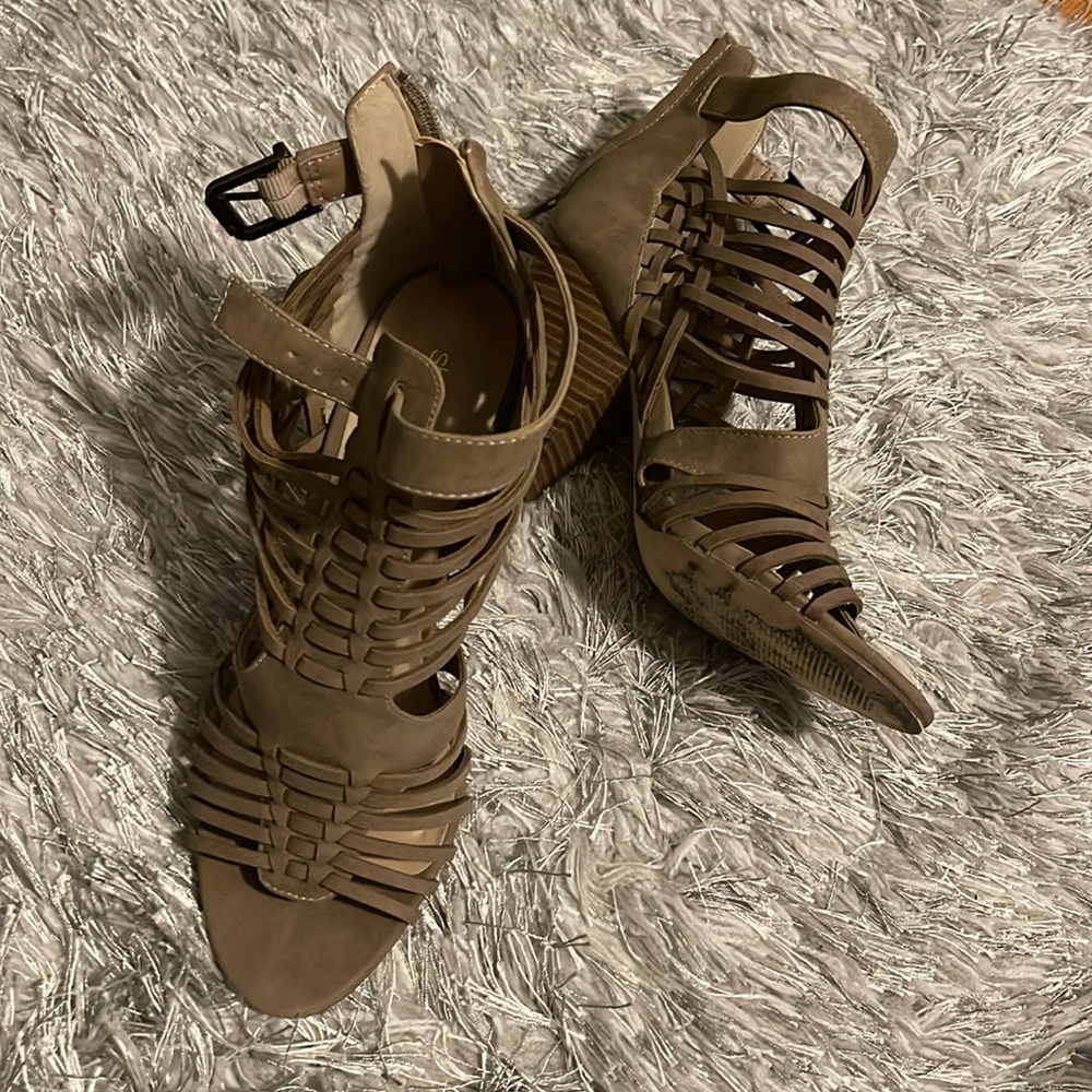 πΈπΈπΈ Dress Sandals πππ - Picture 4 of 7